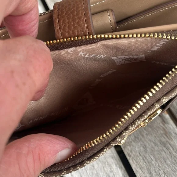 Anne Klein Bags | Tile Lion Logo Wristlet With Horse Bit Anne Klein *NWOT - Picture 7 of 12